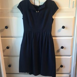 Elizabeth McKay Navy Sz 6 dress